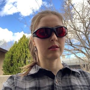 Blue blocking glasses